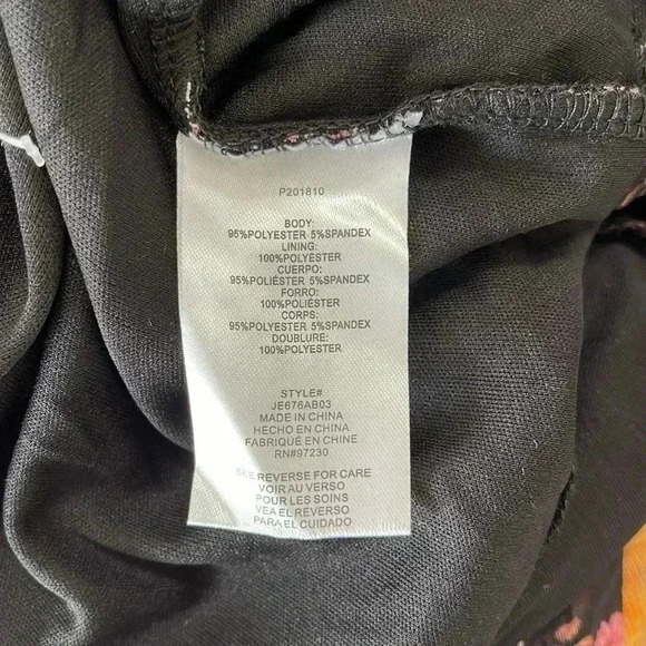 Almost Famous Black Floral Long Sleeve Crop Top With Built-in Bra - Picture 10 of 14